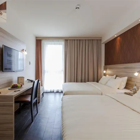 מלון Star G Premium Domagkstrasse 3*